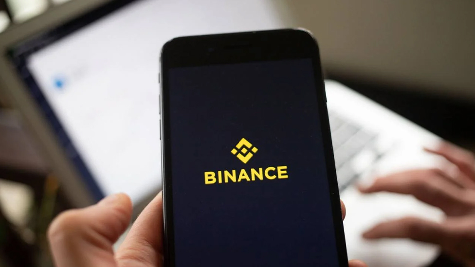 Binance and Mastercard